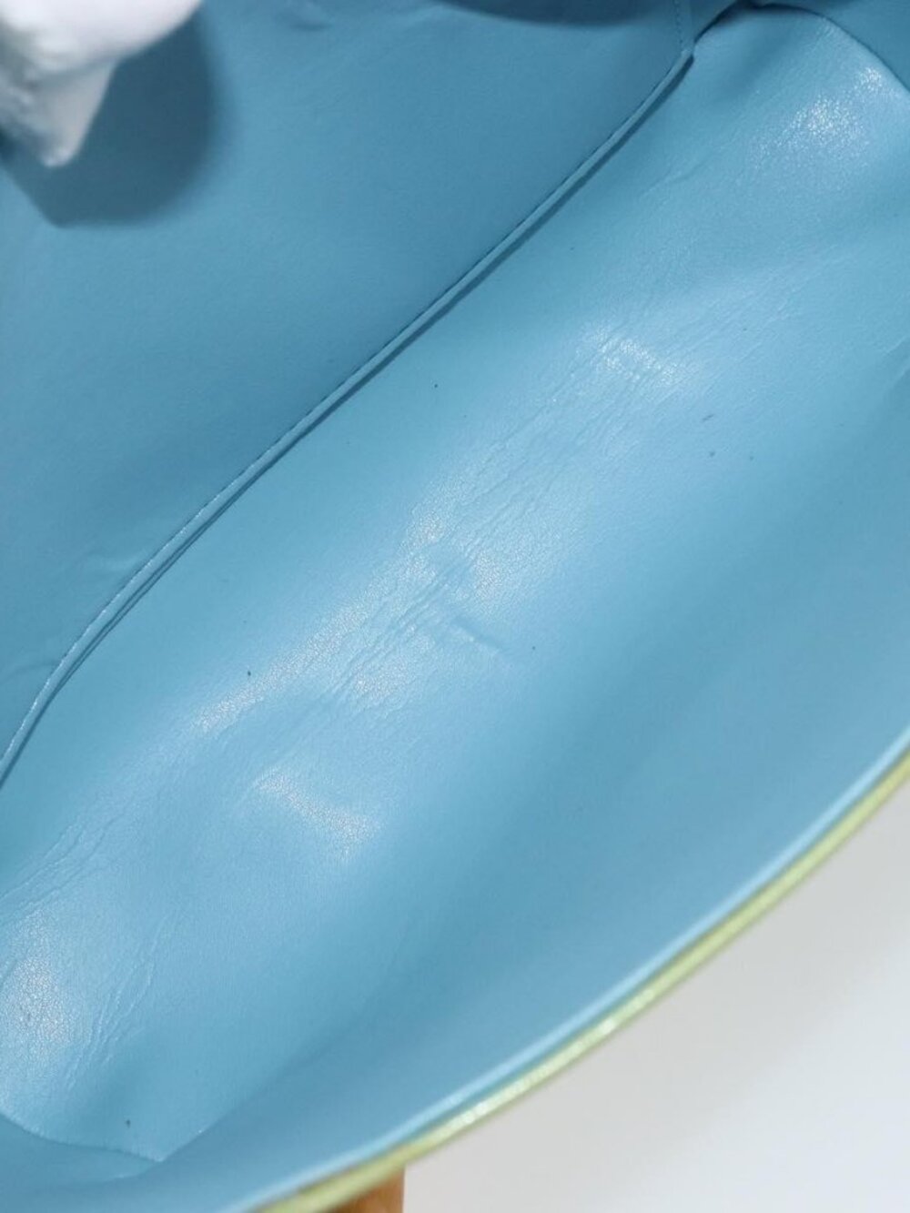 Authentic LOUIS VUITTON Vernis Thompson Street Shoulder Bag Baby Blue M91009 - Picture 8 of 16
